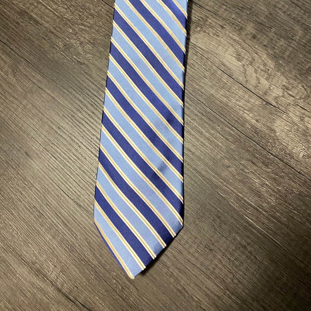 100% ITALIAN SILK IKE BEHAR TIE